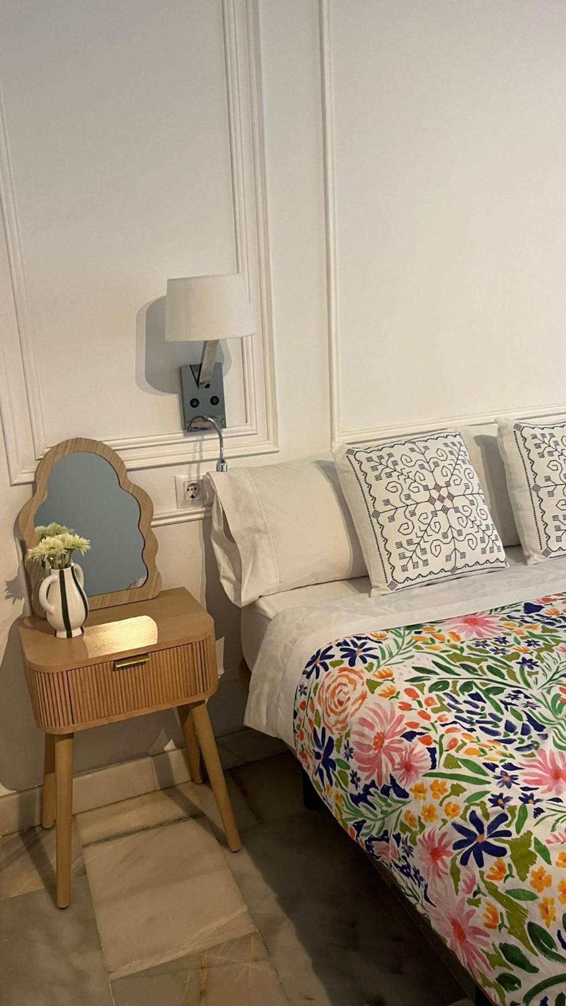 Apartamento En Casco Antiguo - Plaza De La Gavidia Sewilla Zewnętrze zdjęcie